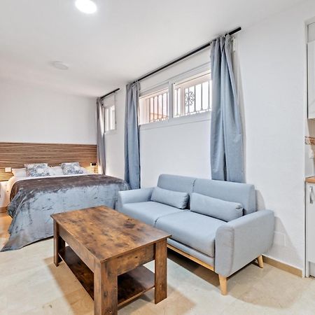 Modern And Comfortable Studio Malaga Ngoại thất bức ảnh