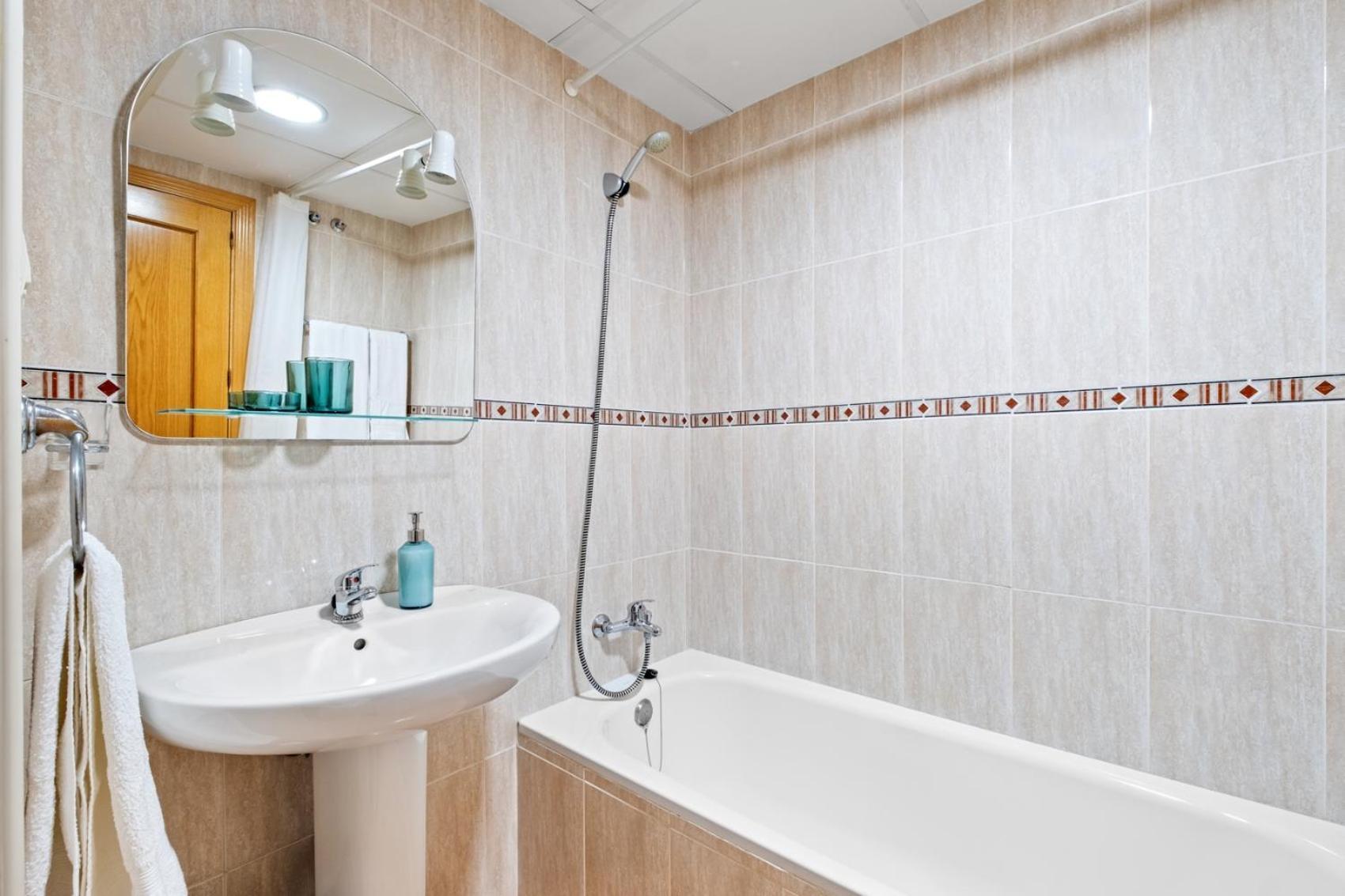 Modern And Comfortable Studio Malaga Ngoại thất bức ảnh